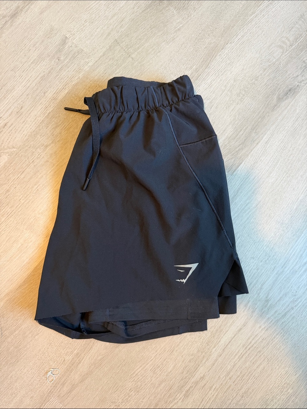 Women’s shorts gym shark Medium